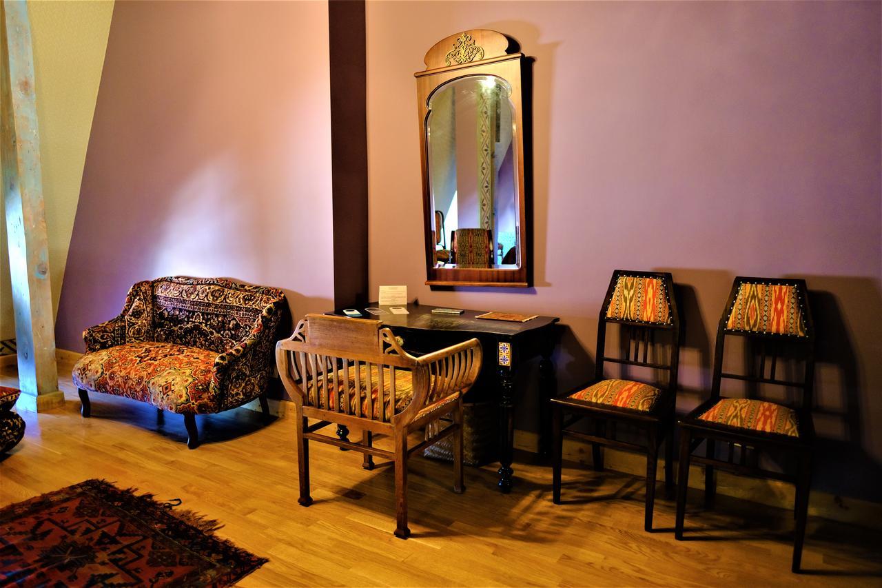 Writers' House Residency Hotel Tbilisi ภายนอก รูปภาพ