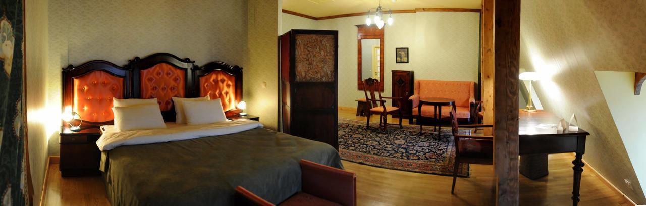 Writers' House Residency Hotel Tbilisi ภายนอก รูปภาพ